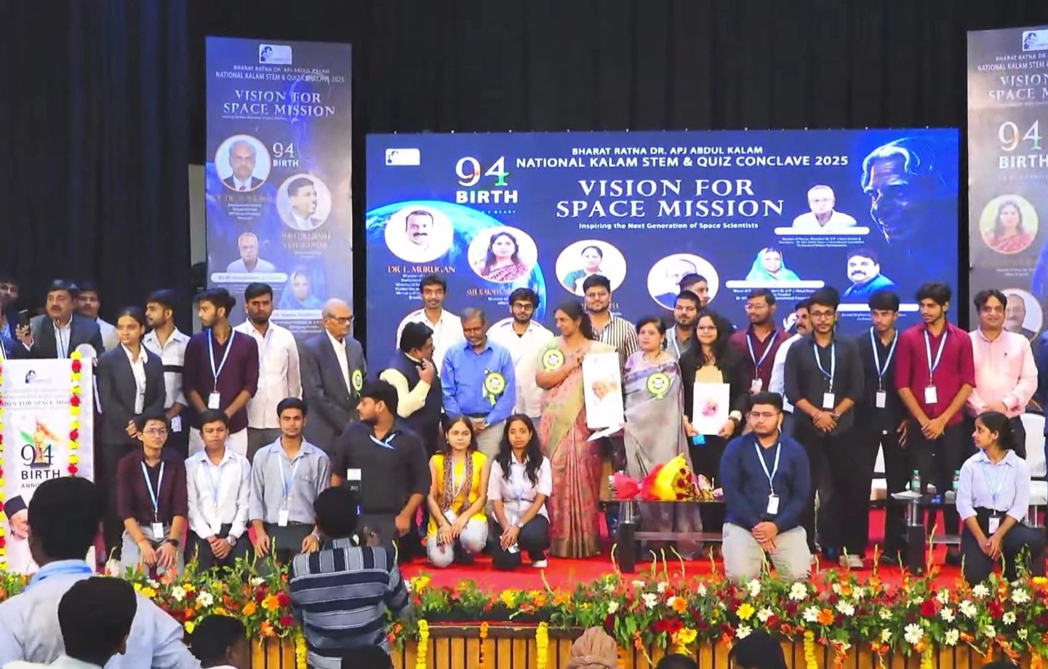 K-IIT students receiving certificates at the National Kalam STEM and Quiz Conclave 2025