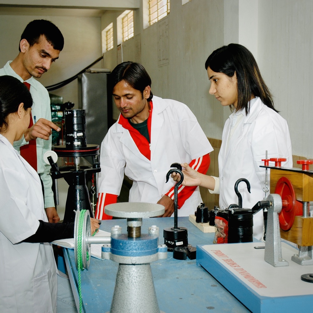 Inside a K-IIT laboratory