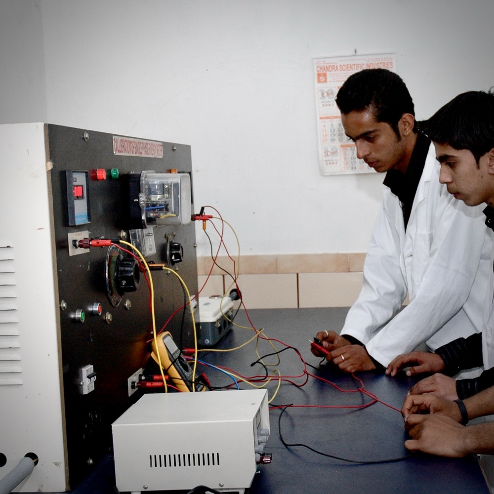 Inside a K-IIT laboratory