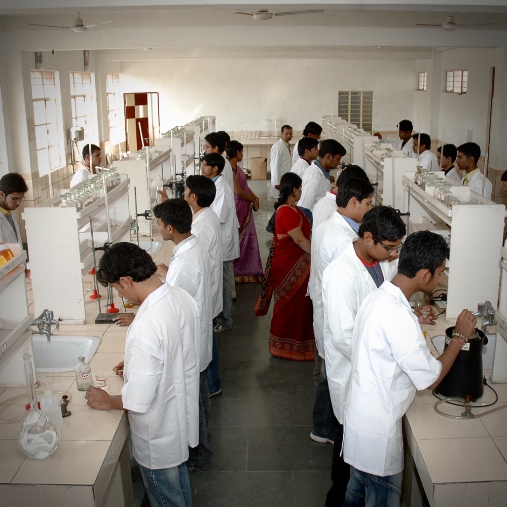 Inside a K-IIT laboratory
