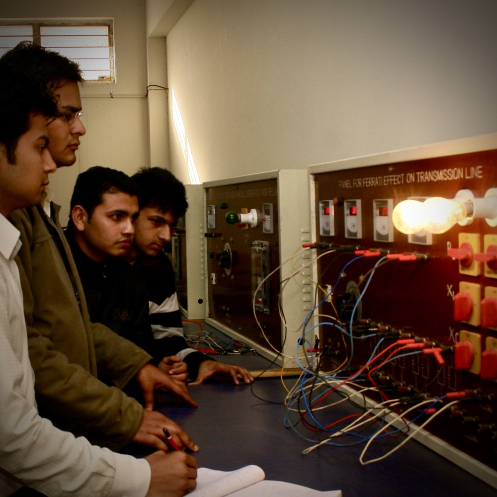 Inside a K-IIT laboratory